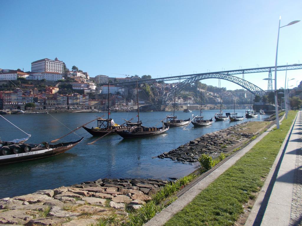 Almenara Suites Guest House Vila Nova de Gaia Eksteriør bilde